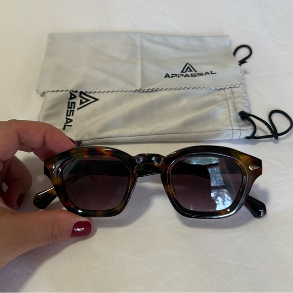 Revolve Appasal Small Retro Square Sunglasses- Tortoise/Brown - Picture 2 of 6